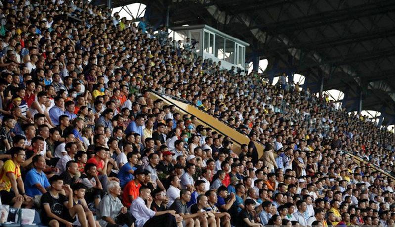 Liga Vietnam Dimulai Lagi, Ribuan Suporter Penuhi Stadion