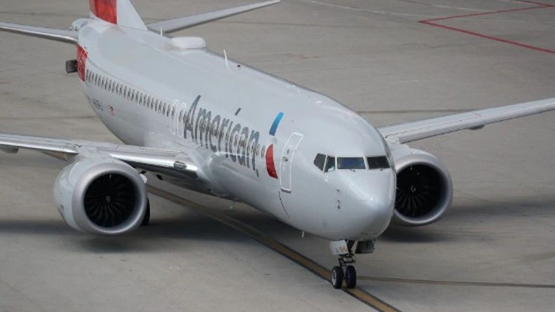 Industri Penerbangan Rugi Rp1.230 Triliun, American Airlines PHK 19.000 Karyawan