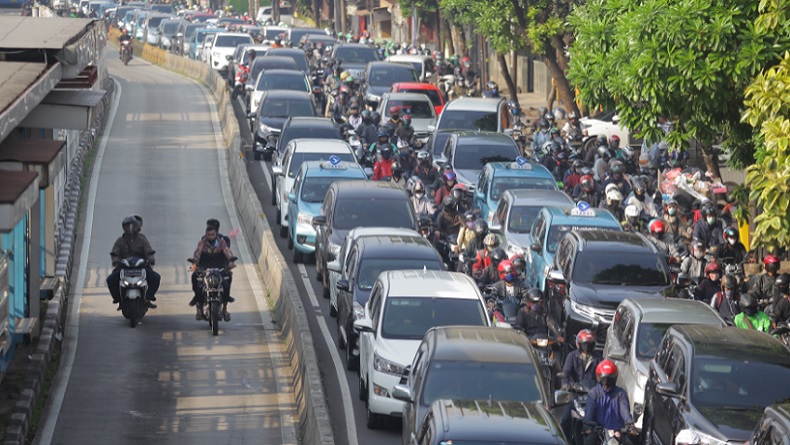 Jalanan Macet Lagi, Polusi Udara Jakarta Terburuk ke-4 Dunia