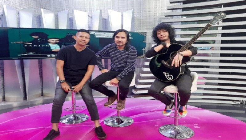 Ditanya Pilih Ungu atau The Row, Begini Jawaban Menohok Rowman