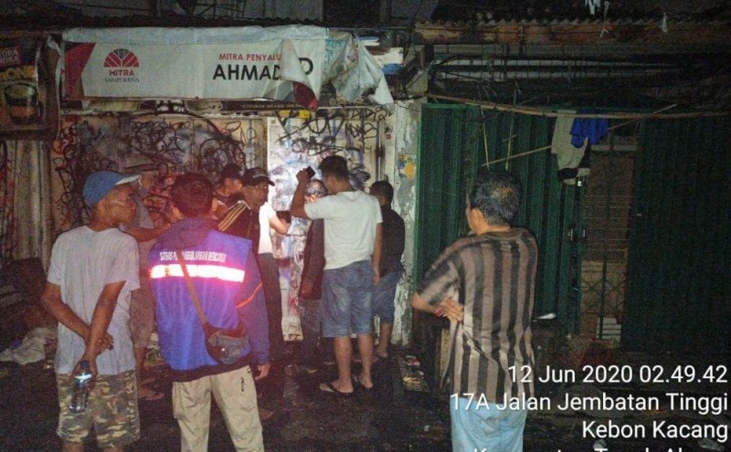 Kebakaran Hanguskan 1 Rumah di Kebon Kacang, 6 Mobil Damkar Dikerahkan