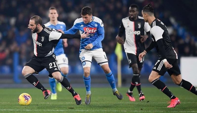 Prediksi Napoli Vs Juventus: Berburu Gelar Pertama di Tangan Pelatih Baru