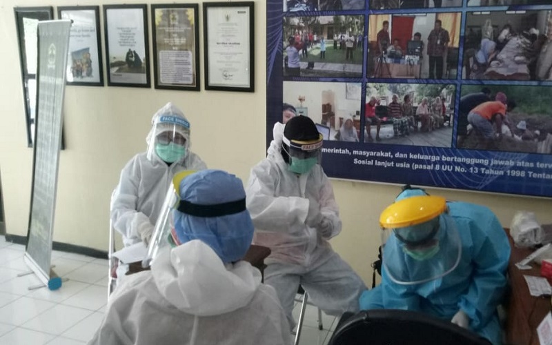 Rapid Test di Panti Jompo, 6 Orang Reaktif Covid-19