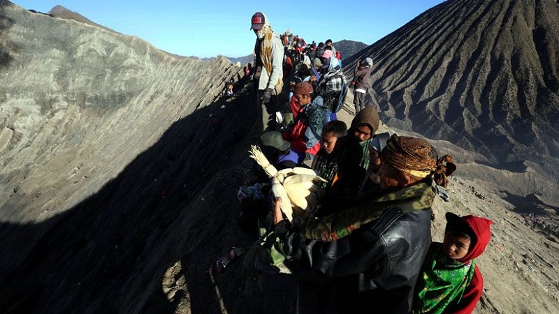 Wisata Bromo dan Pendakian Gunung Semeru Kembali Dibuka, Ini Syaratnya 