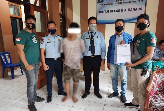 Buat Keributan, Napi Asimilasi Ditangkap Polisi di Manado saat Sedang Makan