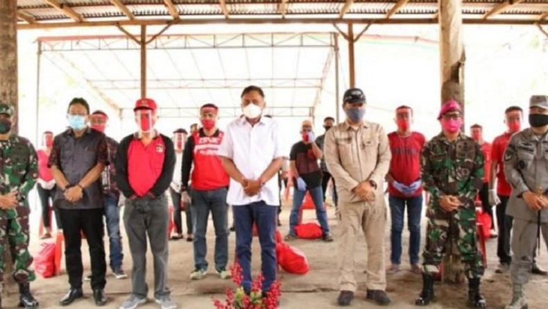 Pemprov Sulut Bagikan Bantuan Sembako ke Gereja di Minahasa