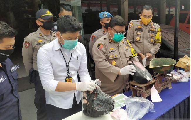 Polres Cimahi Ungkap Oplosan Daging Celeng Jadi Bakso dan Rendang