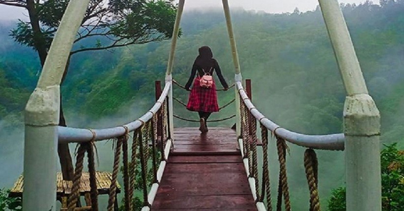 Wisata Petung Sewu Mojokerto, Unik Ada Spot Foto Instagramable di Tepi Tebing