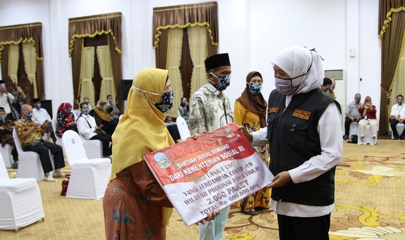 Cegah Covid-19, Gubernur Khofifah Imbau Lansia di Jatim Tidak Berlibur 