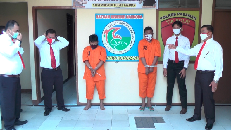 Terobos Penjagaan 3 Polsek, Kurir 52 Kg Ganja di Pasaman Ditangkap Polisi