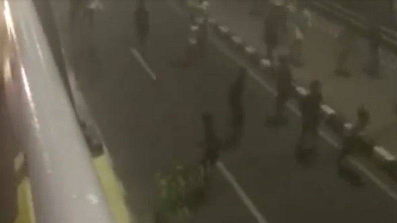 Tawuran 2 Kelompok Pemuda di Kampung Melayu Dibubarkan Warga