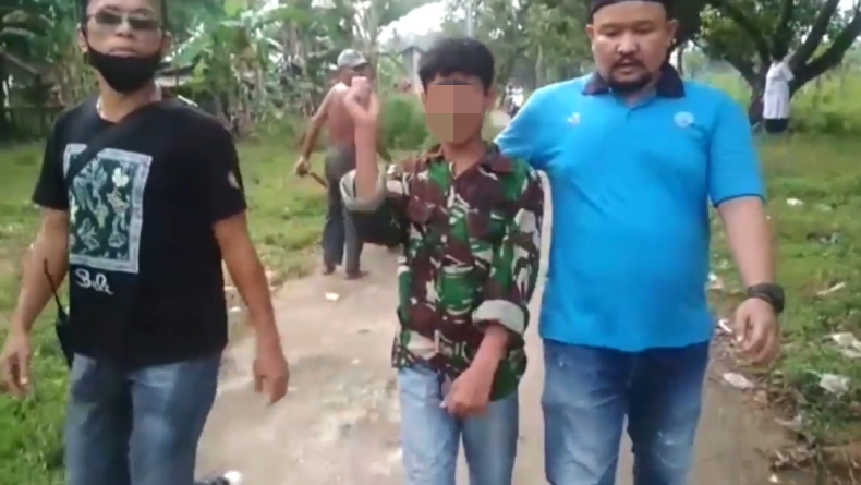 Alasan Rumah Tangga, Bocah di Padang Bacok Bibi Pakai Samurai