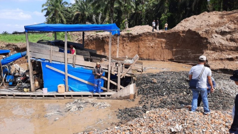 Diduga Operasikan Tambang Ilegal, Kades di Dharmasraya Ditangkap Polda Sumbar