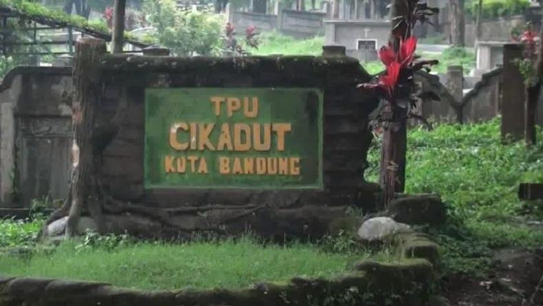 10 Makam Pasien Covid-19 di Bandung Dibongkar Petugas
