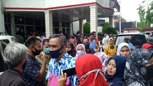 Anaknya Tak Lulus PPDB Online, Puluhan Orang Tua Mengadu ke DPRD Padang
