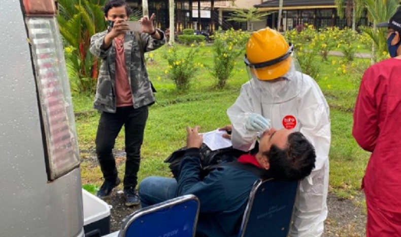 Kabar Tes Swab Merusak Otak, Ini Penjelasan Dokter THT RSA UGM
