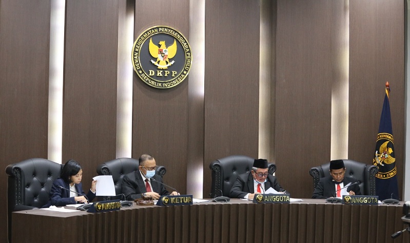 Gara-Gara Nikah Siri, Anggota KPU Surabaya Muhammad Khalid Asyadulloh Dipecat DKPP