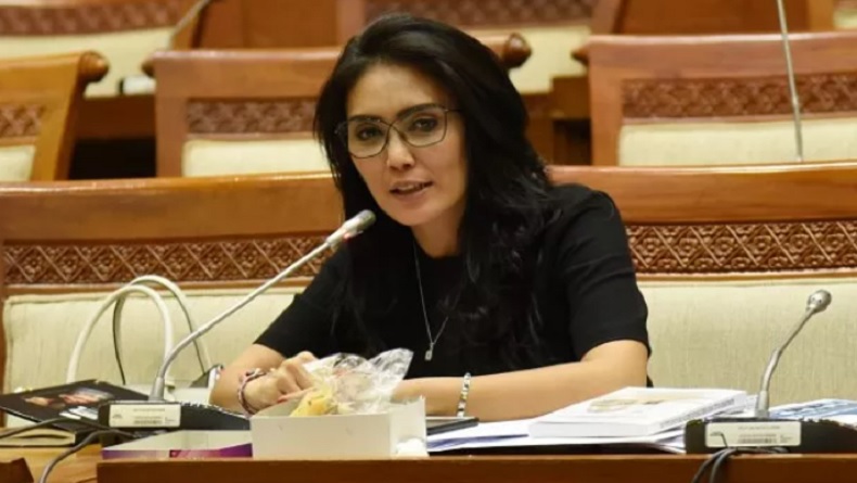 Dicopot dari Pimpinan Baleg, Ini Kata Rieke Diah Pitaloka