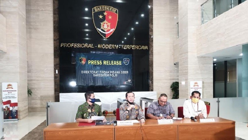 Bareskrim Tangkap Pembobol Data Pegiat Media Sosial Denny Siregar