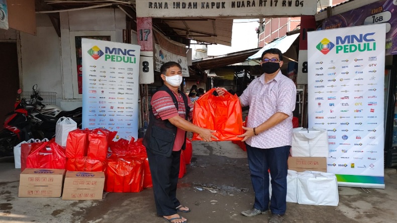MNC Peduli Kirimkan Makanan Produksi UMKM kepada Warga Kapuk Muara
