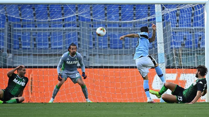 Dikalahkan Sassuolo, Lazio Makin Sulit Kejar Juventus