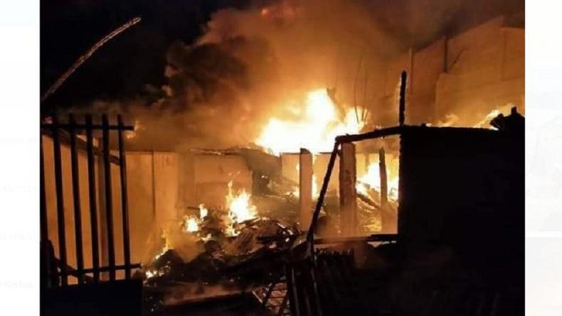 Kebakaran 10 Rumah Dinas Guru di Kleak Manado, Kepala Sekolah dan Suami Tewas