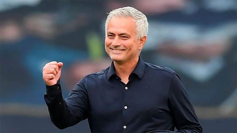 Tottenham Kalahkan Arsenal, Mourinho: Kami Bersaing ke Liga Europa