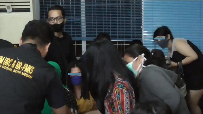 Razia PSK di Medan, Petugas Kejar-kejaran dengan Belasan Perempuan Berbaju Ketat