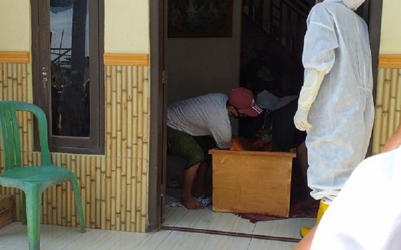 Geger Jasad Pasien Covid-19 Diminta Paksa, Peti Jenazah Dibuang ke Laut