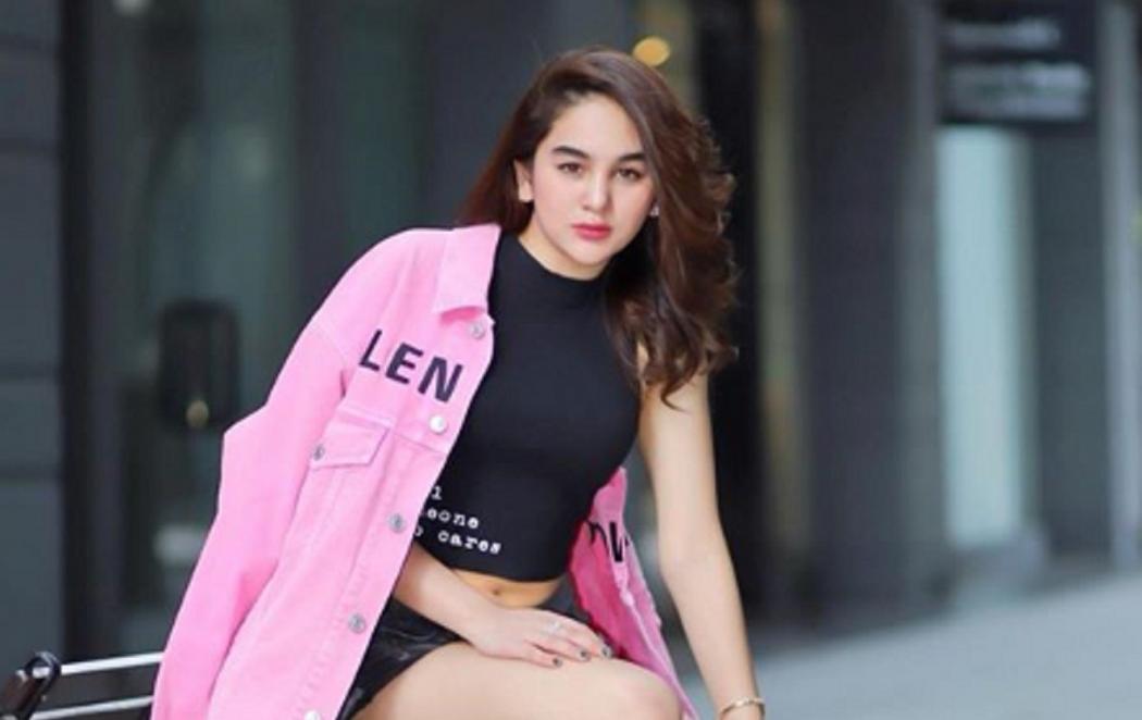 Potret Glamor Hana Hanifah, Aktris yang Diduga Terlibat Kasus Prostitusi