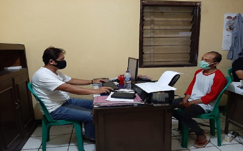 Dicurigai karena Tak Wudu saat Akan Salat, Maling Kotak Amal Ini Kepergok Warga