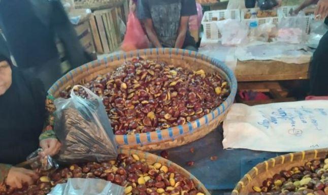  Harga Jengkol di Cianjur Naik Jadi Rp60.000 per Kg