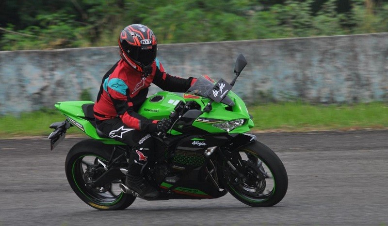 Kawasaki Ninja ZX-25R di Thaland Lebih Mahal Rp12 Juta dari Indonesia