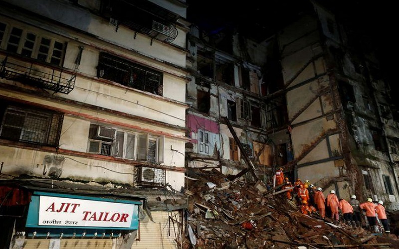 Hujan Deras Akibatkan Gedung Bertingkat di India Runtuh, 6 Penghuni Tewas