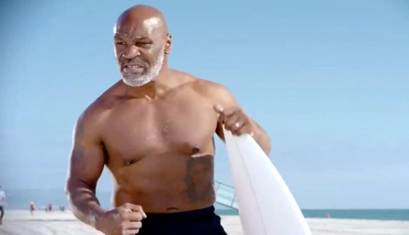 Mike Tyson Ingin Lukai Roy Jones Jr di Pertarungan Amal