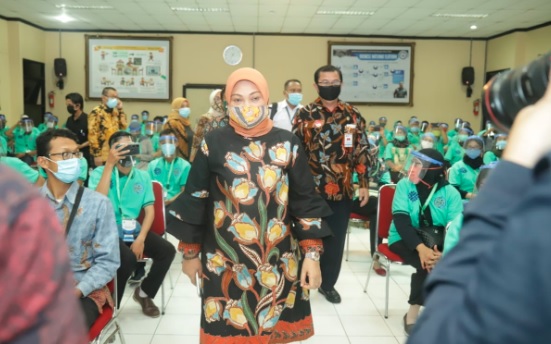 THR Tak Boleh Dicicil, Menaker: Wajib Dibayar Paling Lambat 7 Hari Sebelum Lebaran