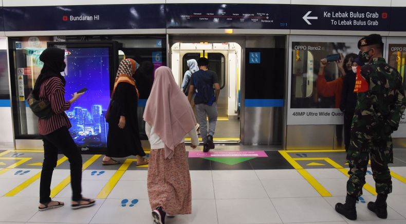 Stasiun Dekat Gedung Kejagung yang Terbakar, MRT Tetap Normal