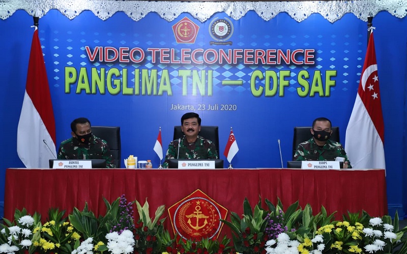 Panglima TNI Hadi Bahas Rencana Latihan Militer dengan Pangab Singapura