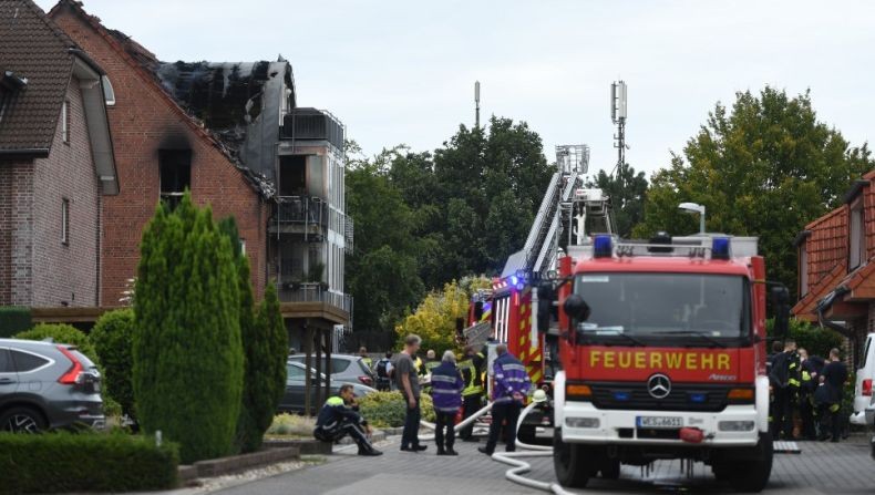 Pesawat Ringan Jatuh Hantam Rumah di Jerman, 3 Orang Tewas