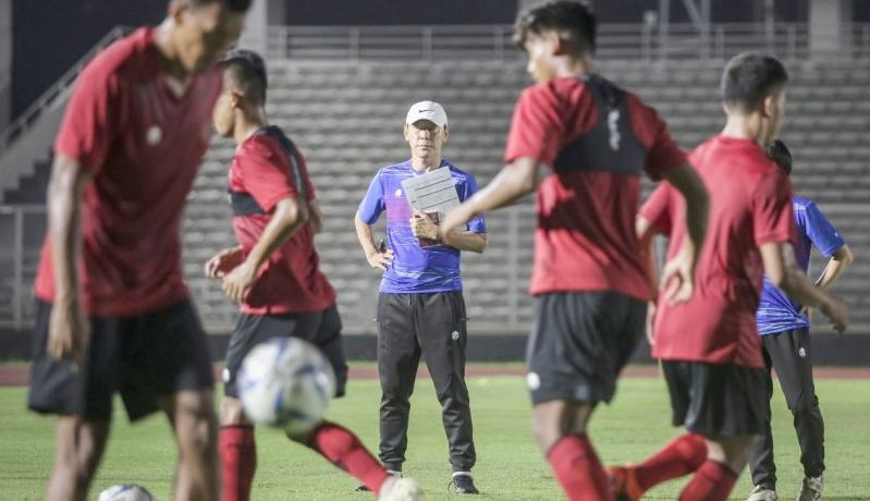 Terungkap, Ini Alasan TC Timnas Senior dan U-19 Ditunda