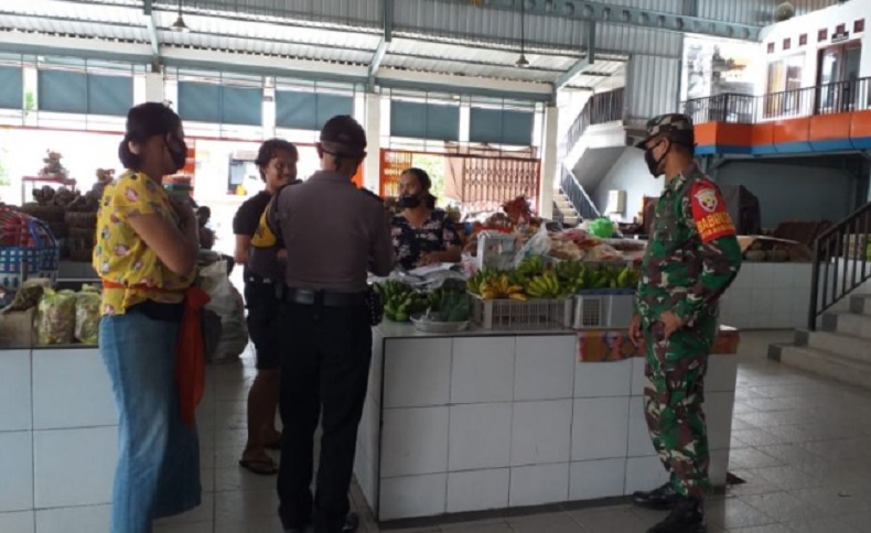 TNI Disiplinkan Warga Bali Terapkan Protokol Kesehatan di Fasilitas Publik