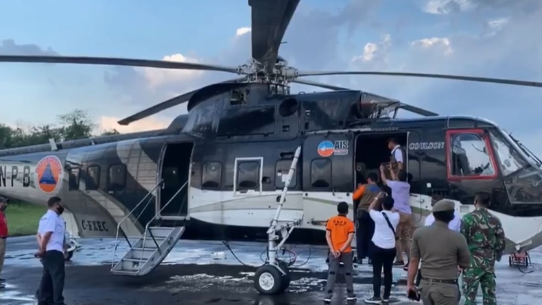 Padamkan Karhutla, Helikopter Water Bombing Sumsel Siram 4,6 Juta Liter Air