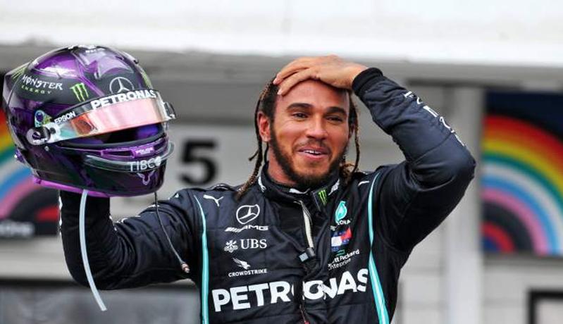 Lewis Hamilton Bersyukur Bisa Lewati Rekor Michael Schumacher