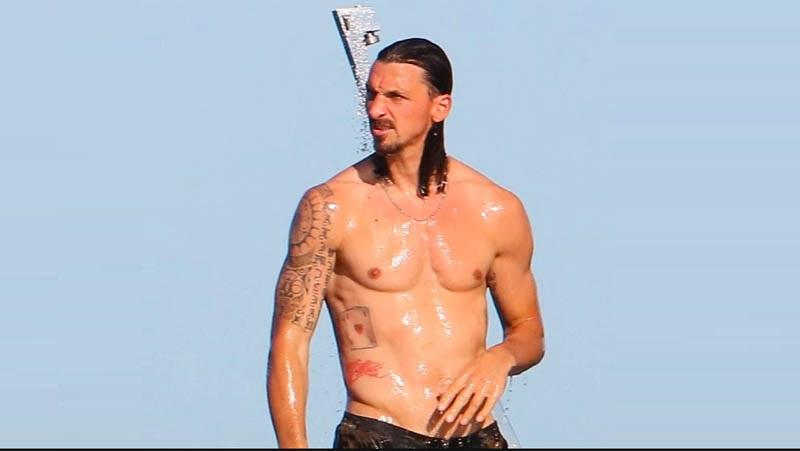 Ditemani Pacar yang Cantik, Ibrahimovic Jaga Kebugaran di Kapal Pesiar