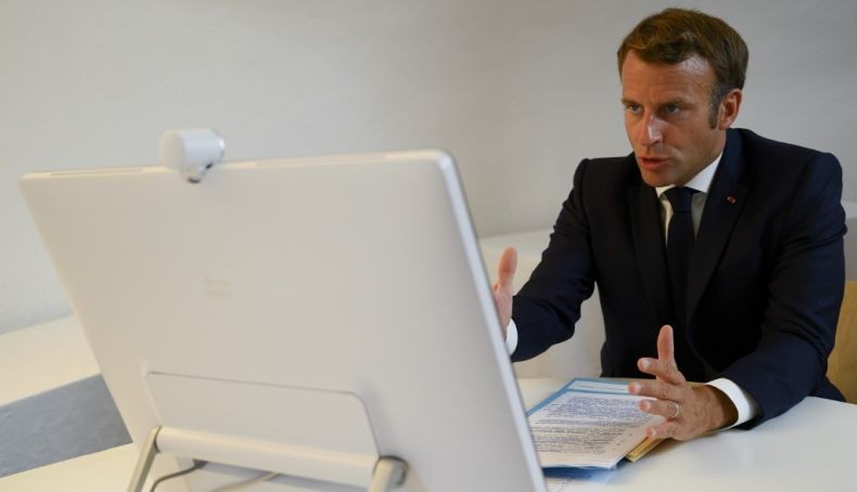 Presiden Prancis Macron Serukan Bantuan Internasional Segera untuk Lebanon
