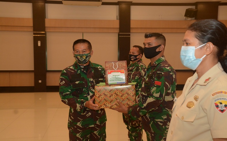 28 Prajurit Pendonor Plasma Konvalesen Dapat Penghargaan dari Pangdam IX/Udayana