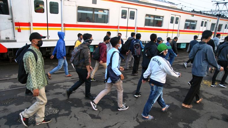 Tes Acak Antigen, 32 Calon Penumpang KRL Jabodetabek Reaktif Covid-19