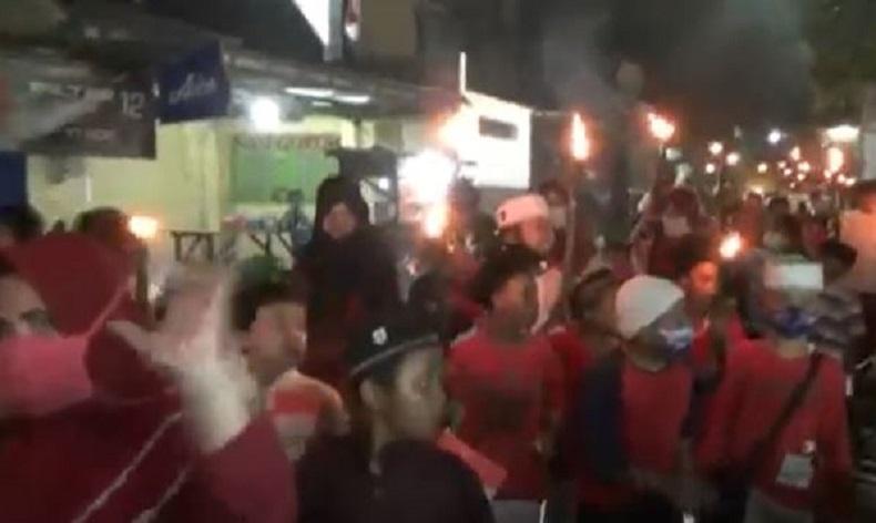 Tak Jaga Jarak, Anak-Anak di Pondok Aren Ikut Pawai Obor Meriahkan Tahun Baru Hijriah