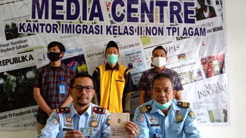 3 Tahun Jadi Kuli di Sumbar, WNA Malaysia Diamankan Petugas Imigrasi