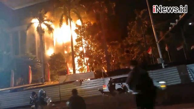 Kebakaran Kejagung, Polisi: Banyak Barang Mudah Terbakar dan Gedung Luas